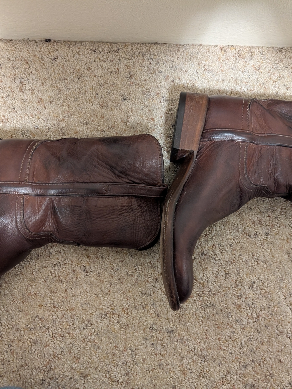 Lucchese Brown Women's Roper Boots - Picture 9 of 12
